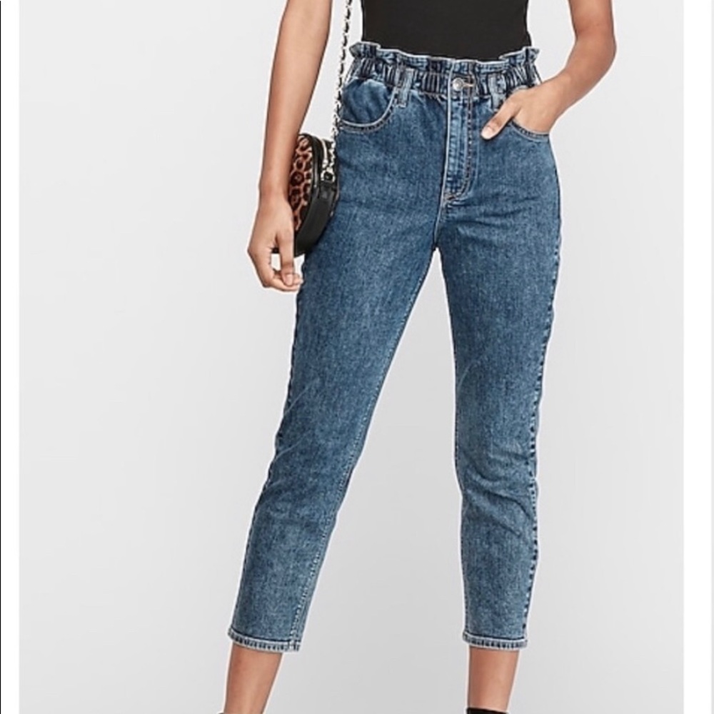 Express Super High Waisted Cinched Mom Jeans NWOT